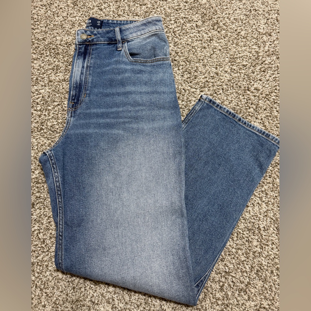 Women’s Hollister dad Jean